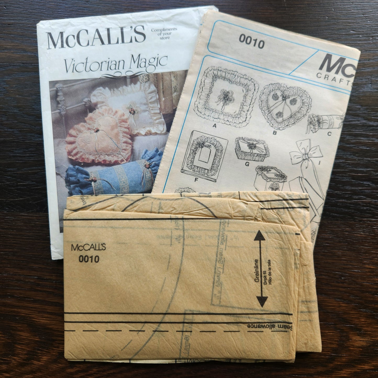 McCall's 00100 Sewing Pattern Victorian Decor Accessories