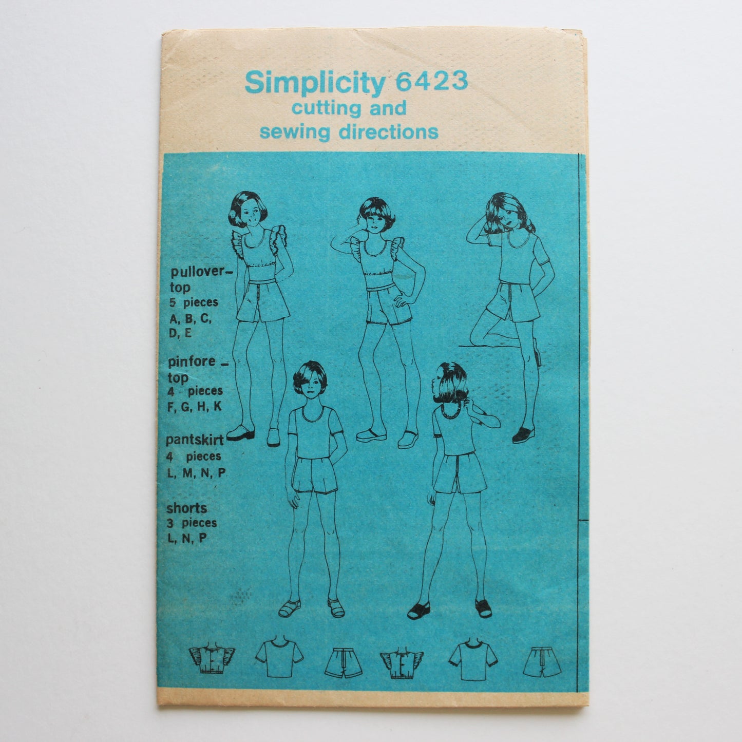1974 Simplicity 6423 Sewing Pattern Girls Top Pantskirt Shorts Size 12