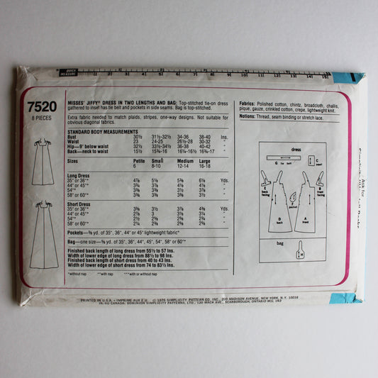 1976 Simplicity 7520 Sewing Pattern Misses Dress Bag Size Small 8-10