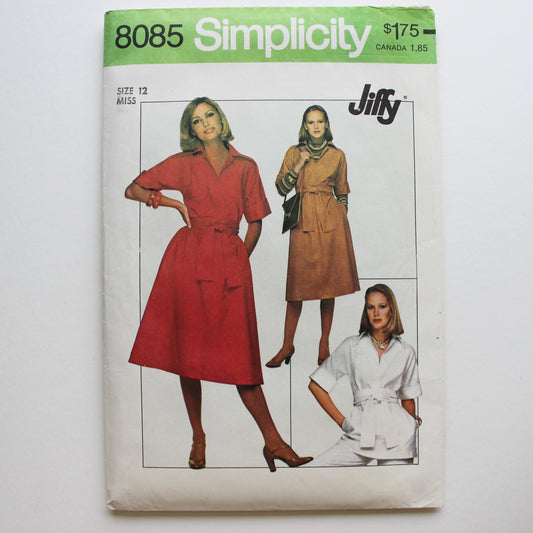 1977 Simplicity 8085 Sewing Pattern Misses Dress Top Size 12