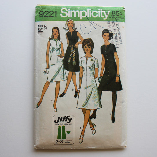 1970 Simplicity 9221 Sewing Pattern Misses Dress Size 12