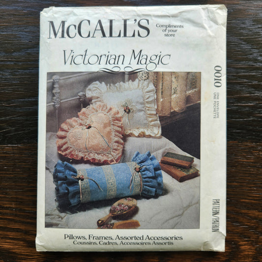 McCall's 00100 Sewing Pattern Victorian Decor Accessories