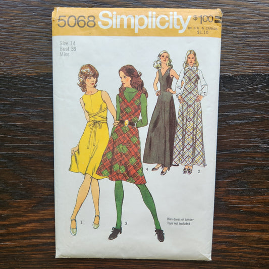 1972 Simplicity 5068 Sewing Pattern Misses Dress Jumper Size 14